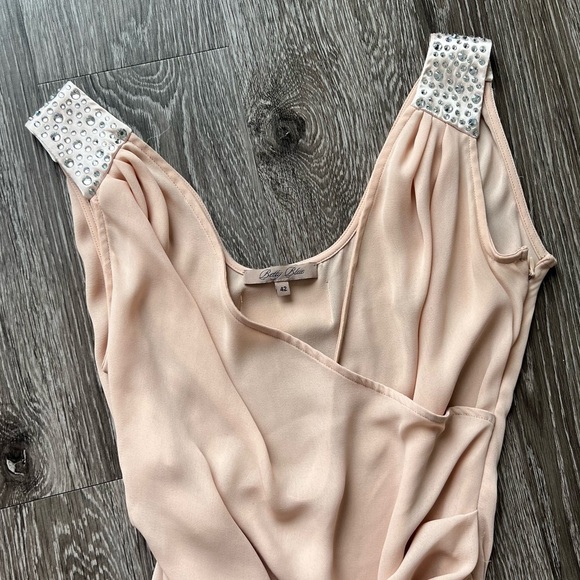 Betty blue top. With rhinestones. Super elegant and flattering. Size 42. Usa M. - Picture 7 of 7